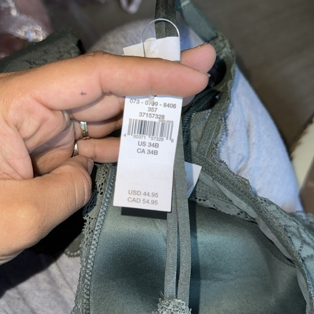 ☘️Aerie Lace  Green wireless bra - Picture 4 of 7